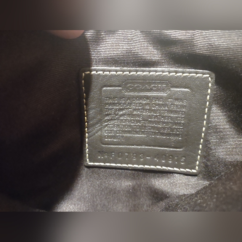 Coach - Picture 5 of 7